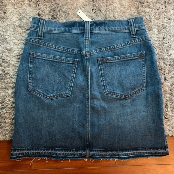 NWT Madewell Step-Hem Jean Skirt in Brandt Wash - Size 26 - Picture 6 of 8
